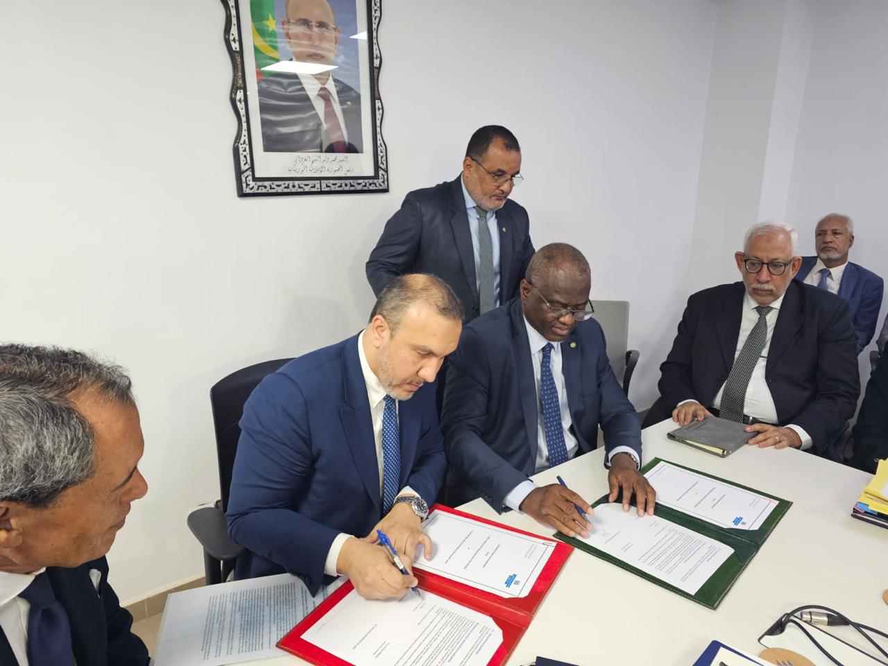 Interconnexion électrique : Le DG de l’ONEE signe un accord de partenariat avec la Mauritanie